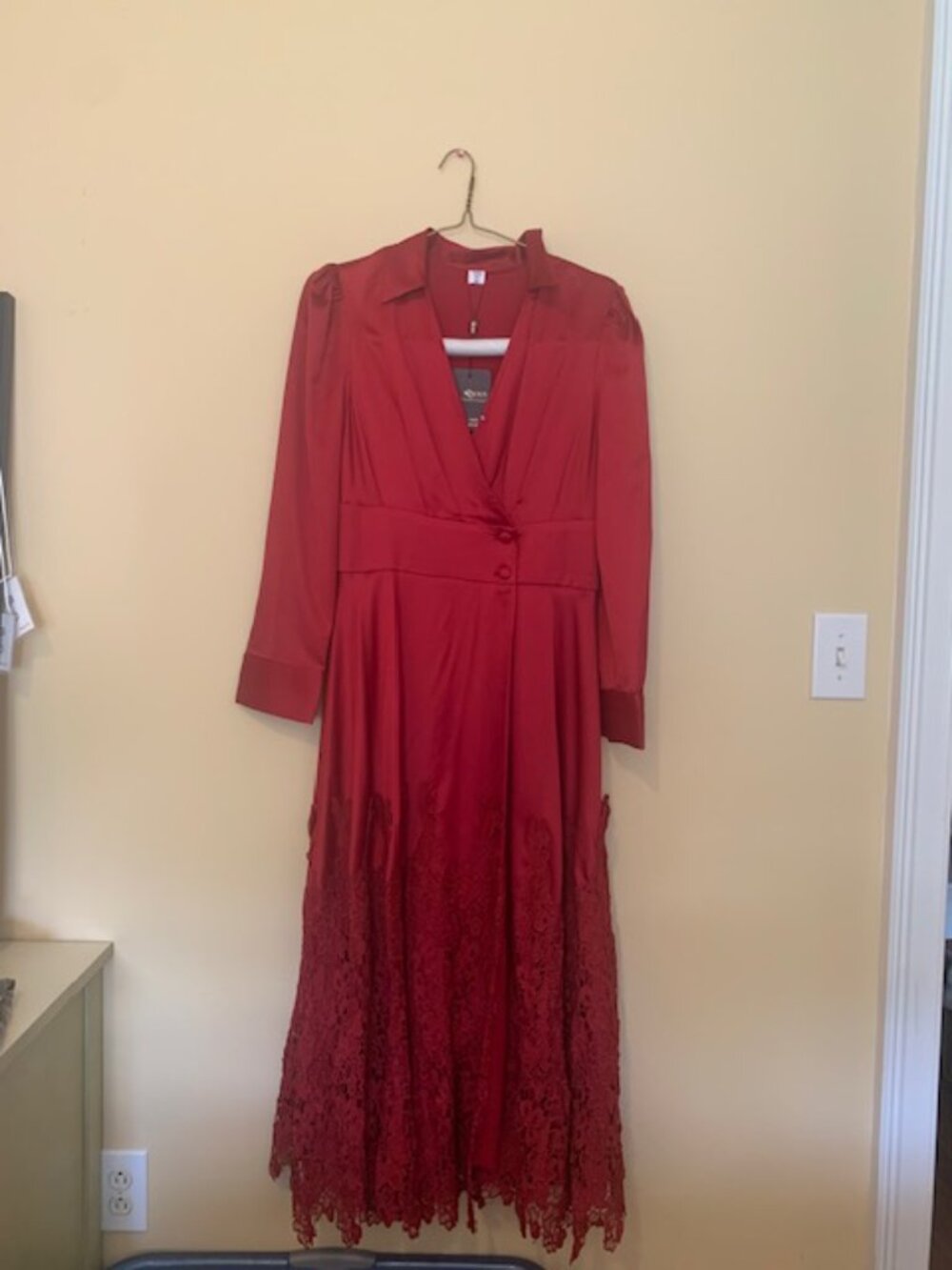Mooyius Burgundy Satin Belted Midi Evening Dress With Lace Hem Size Med New - Picture 2 of 5